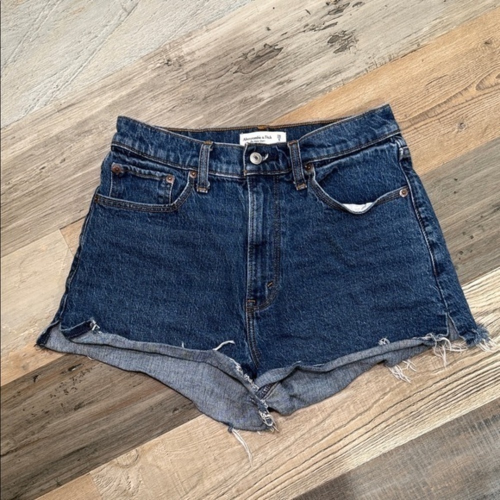 Abercrombie & Fitch dark cut off mom Jean Shorts